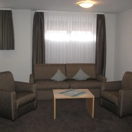 Hotel Zur Linde 3*