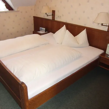 Zur Linde Hotel