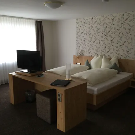 Zur Linde Hotel
